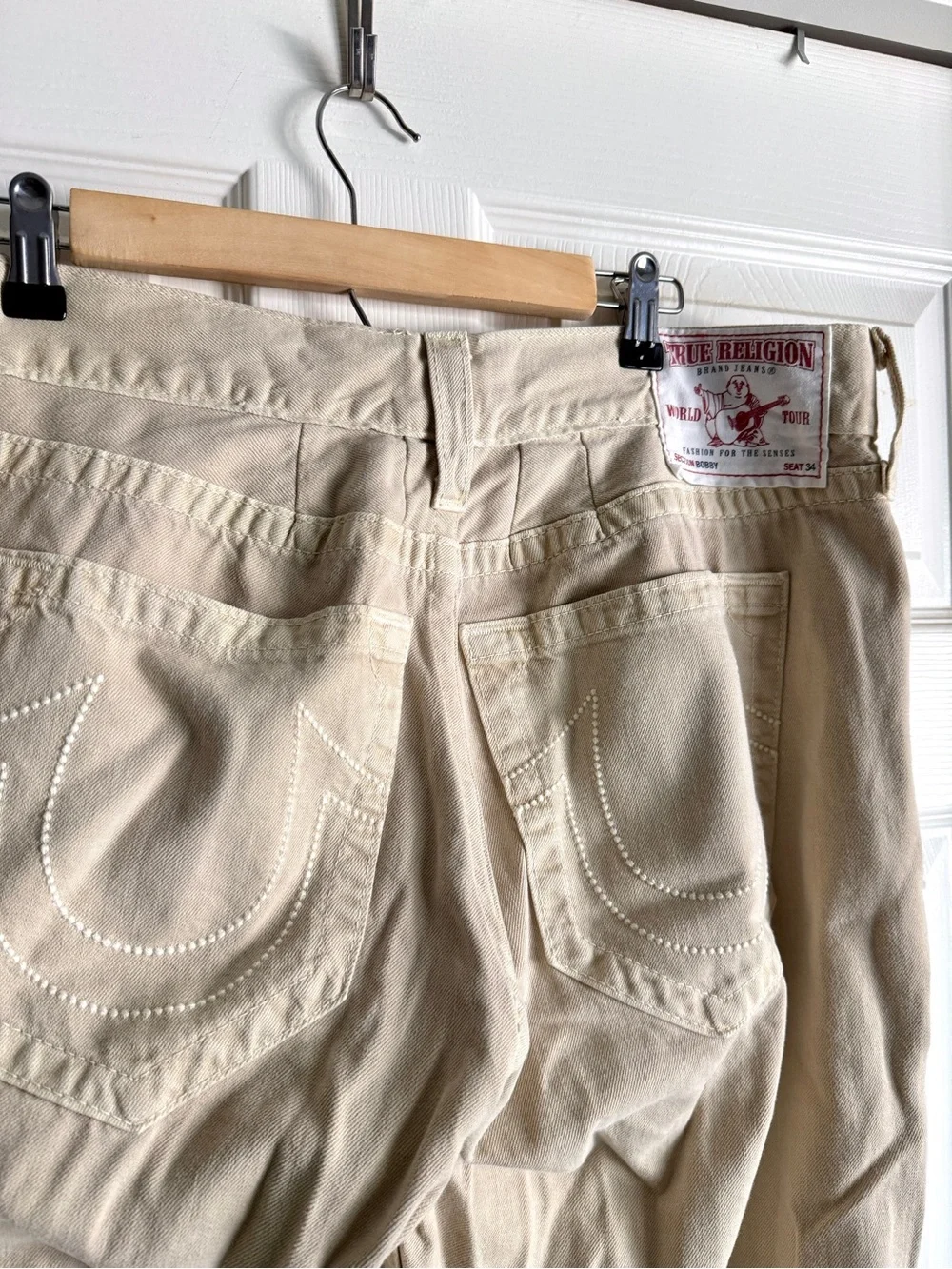 'True Religion' Tan Baggy Bobby Jeans size 34